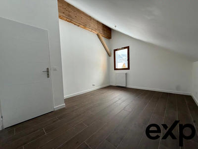 Maison - 98 m² - 4 pièces