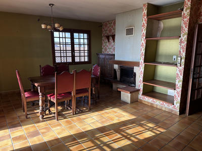 Maison - 149 m² - 7 pièces