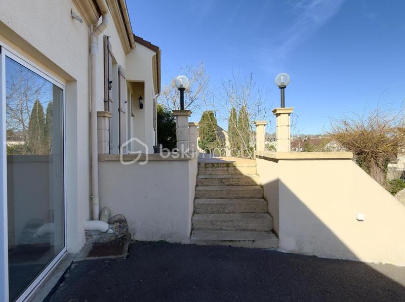 Maison - 190 m² - 8 pièces