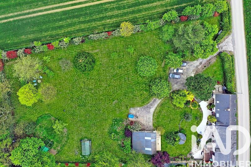 Maison - 237 m² - 8 pièces