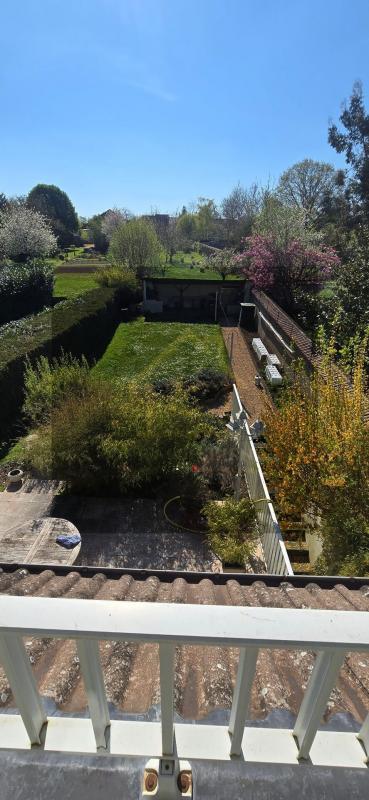 Propriété - 250 m² - 6 pièces