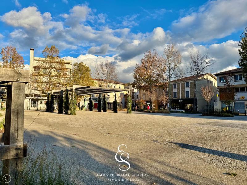 Appartement - 100 m² - 3 pièces