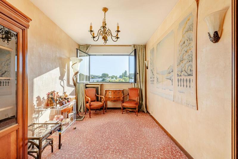 Appartement - 85 m² - 4 pièces