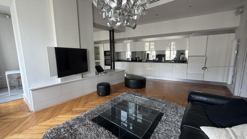 Appartement - 100 m² - 4 pièces