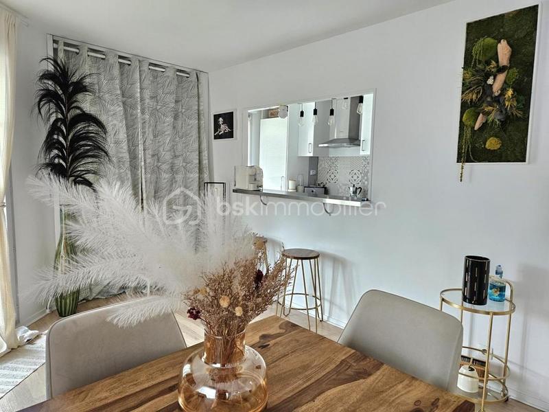 Appartement - 70 m² - 4 pièces