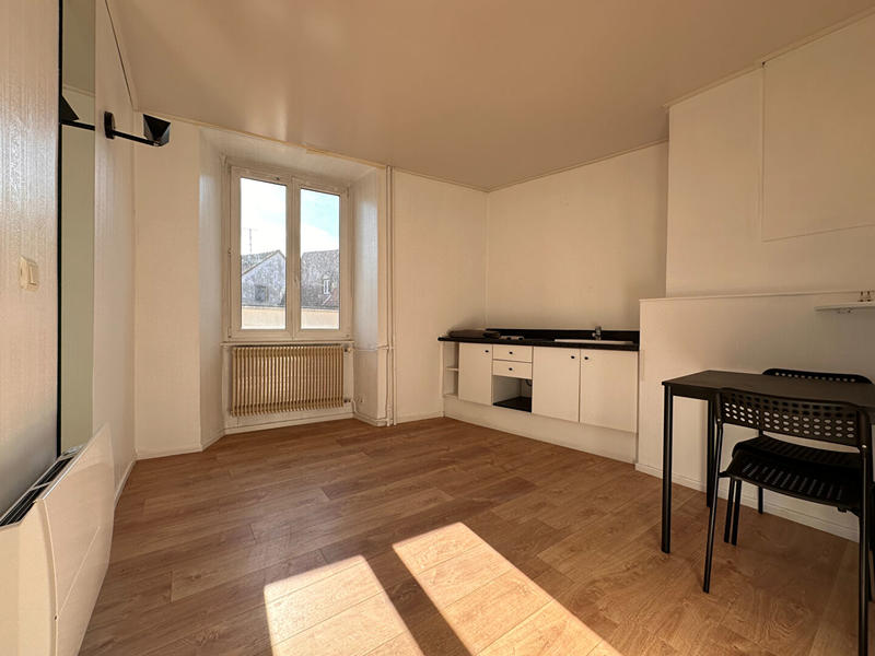 Immeuble - 214 m² - 9 pièces