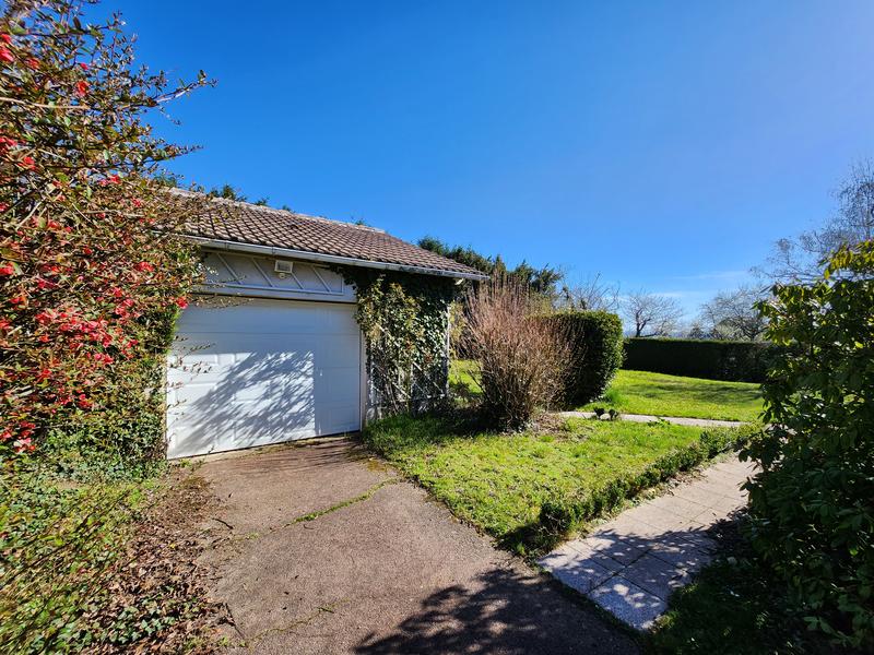 Maison - 99 m² - 5 pièces