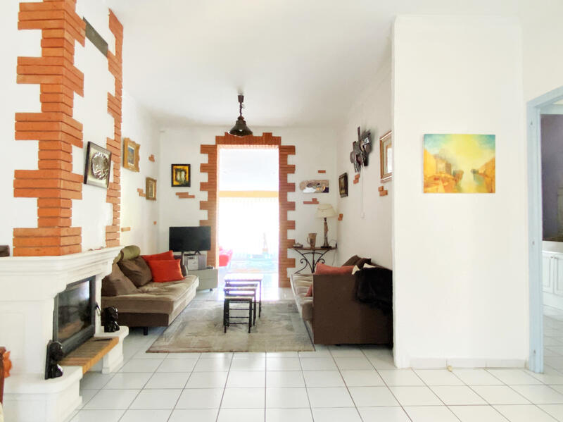 Maison - 170 m² - 4 pièces