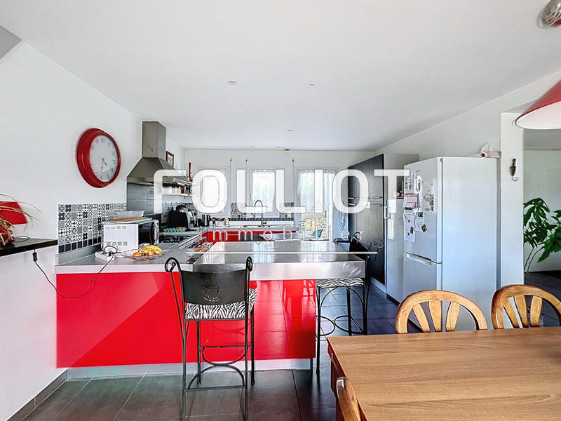 Maison - 146 m² - 6 pièces