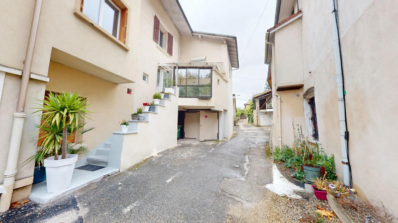 Maison - 121 m² - 5 pièces