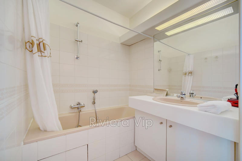 Appartement - 86 m² - 4 pièces