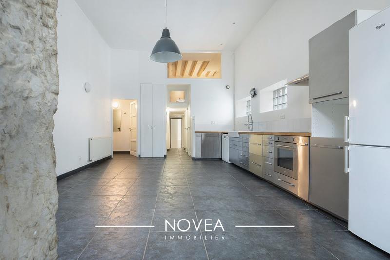 Appartement - 150 m² - 4 pièces