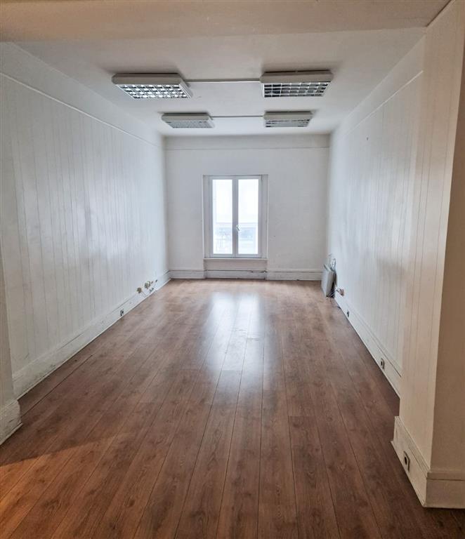 Bureau - 164 m²