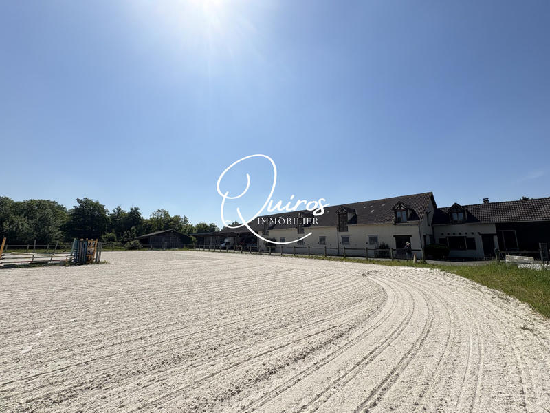 Maison - 137 m² - 7 pièces