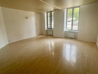 Appartement - 93 m² - 3 pièces