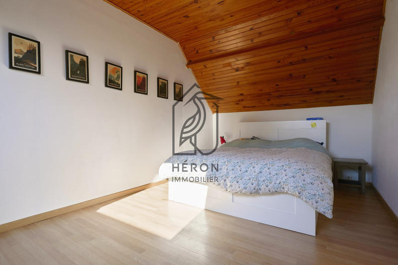 Maison - 274 m² - 5 pièces