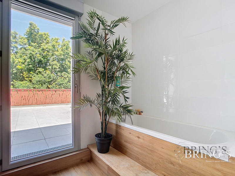 Appartement - 78 m² - 3 pièces