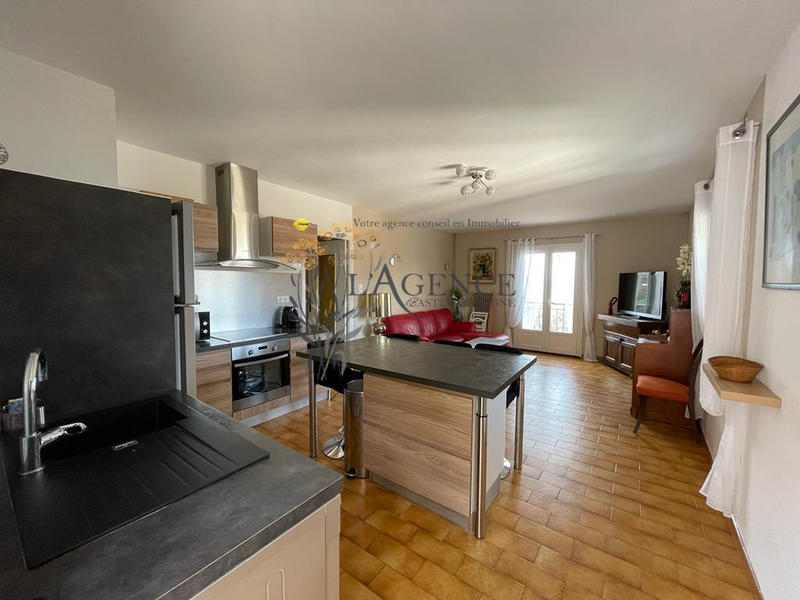 Appartement - 80 m² - 4 pièces