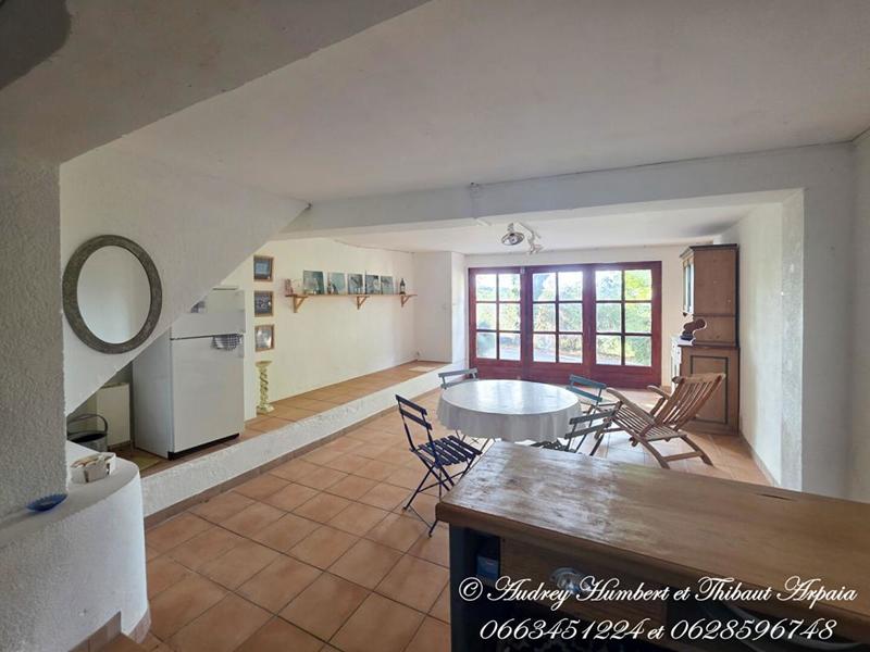 Maison - 215 m² - 7 pièces