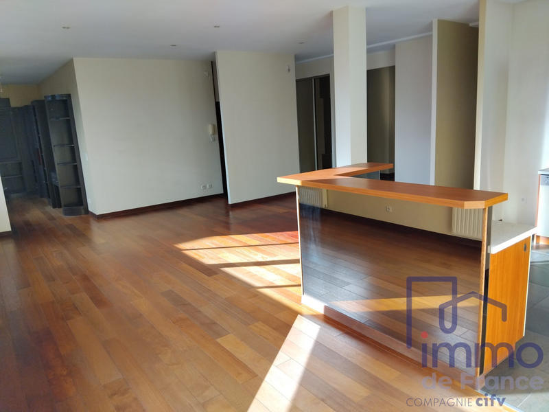 Appartement - 140 m² - 4 pièces