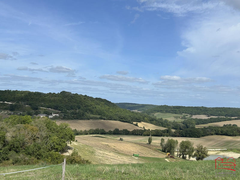 Maison ancienne - 186 m² - 8 pièces