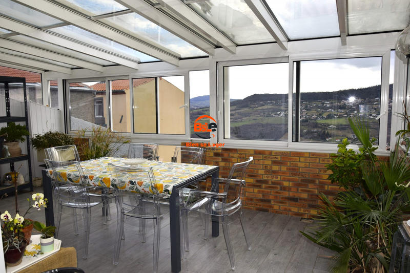 Maison traditionnelle - 160 m² - 5 pièces