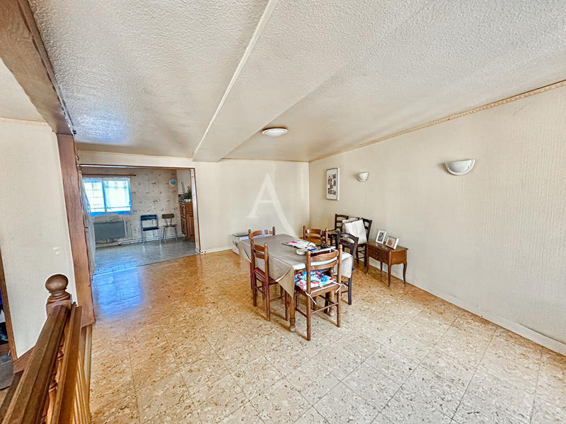 Immeuble - 7 pièces