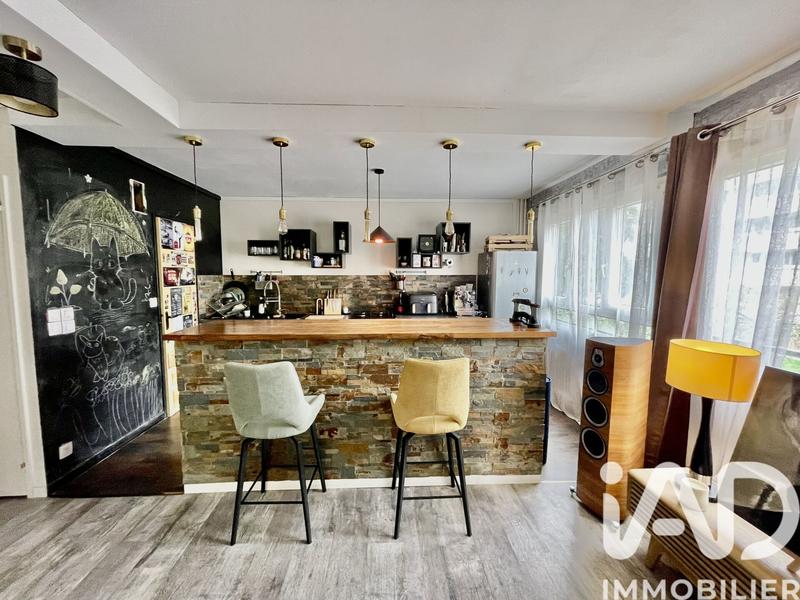 Appartement - 80 m² - 3 pièces