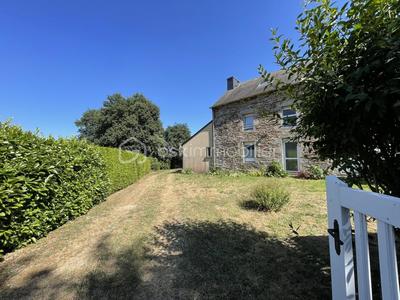 Maison en pierre - 107 m² - 5 pièces