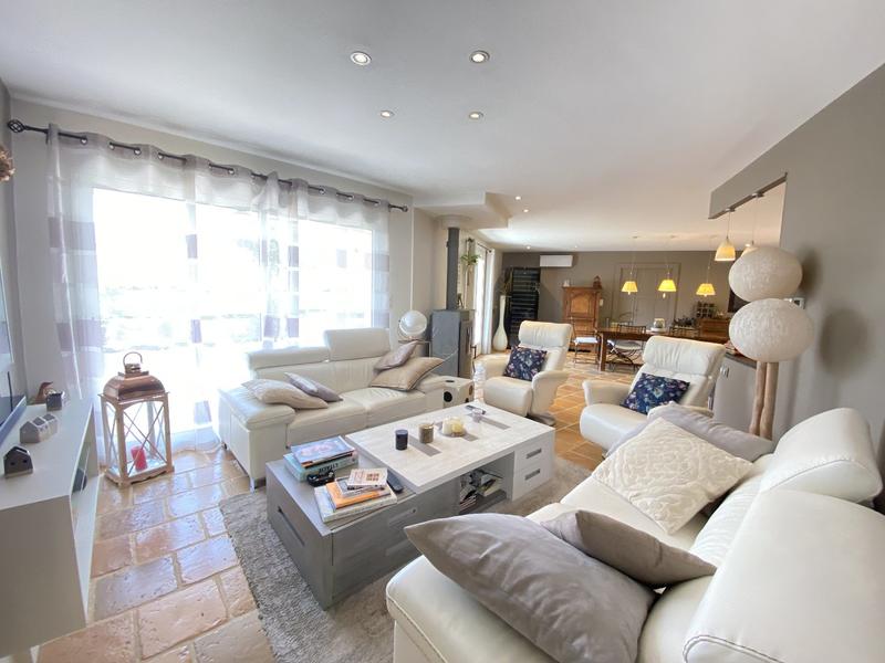 Maison contemporaine - 172 m² - 7 pièces