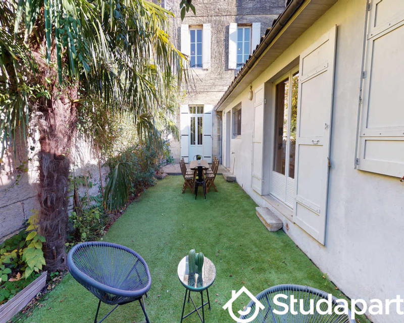 Chambre - 115 m² - 1 pièce