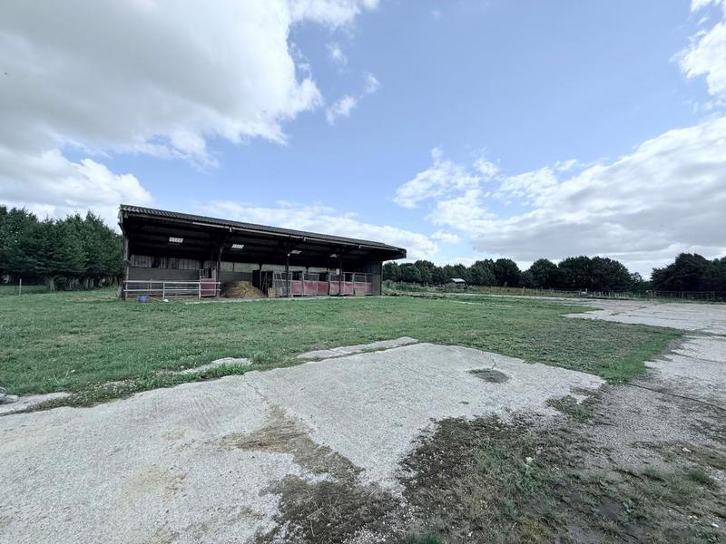 Maison - 196 m² - 4 pièces