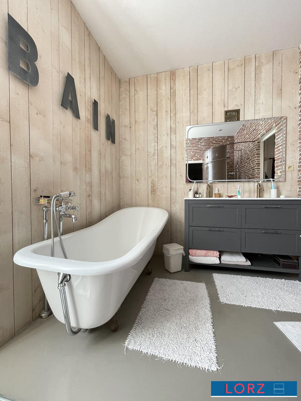 Maison ancienne - 183 m² - 7 pièces