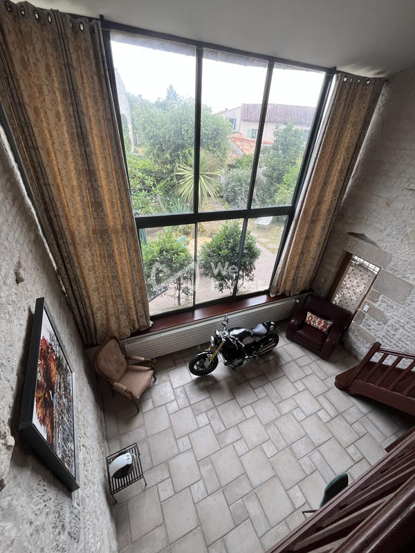 Maison - 263 m² - 5 pièces