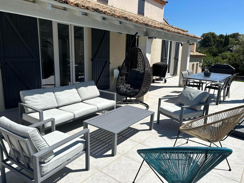 Villa - 140 m² - 4 pièces