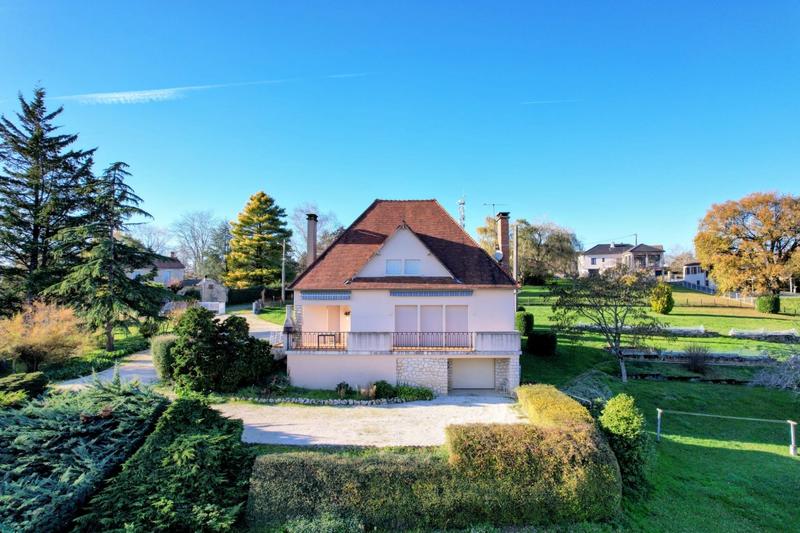 Maison - 160 m² - 6 pièces