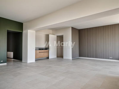 Appartement - 94 m² - 4 pièces