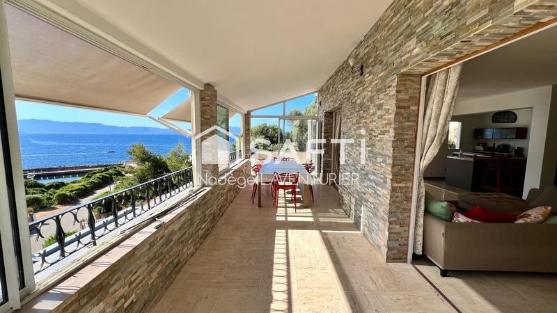 Villa - 291 m² - 11 pièces