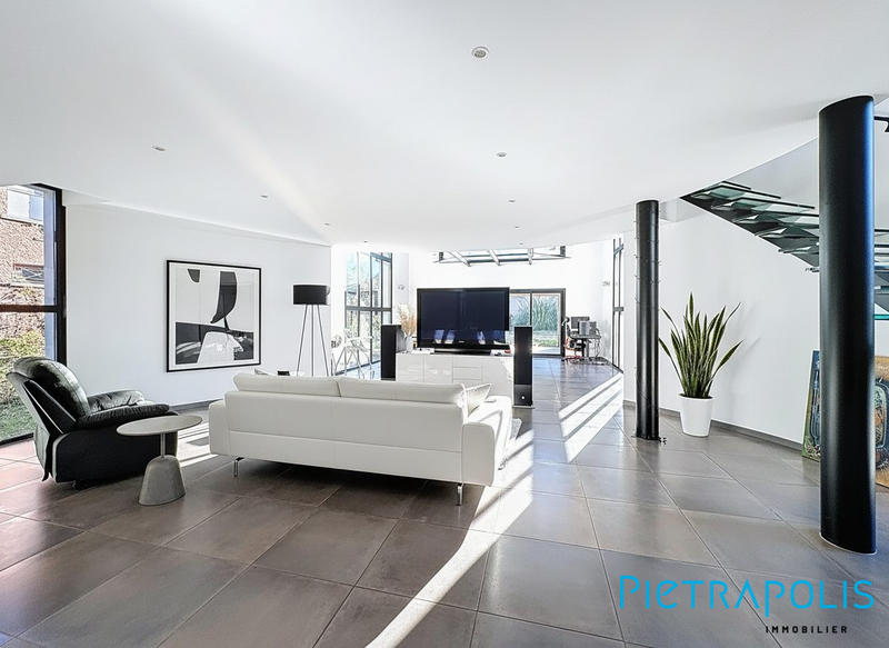 Maison - 199 m² - 2 pièces