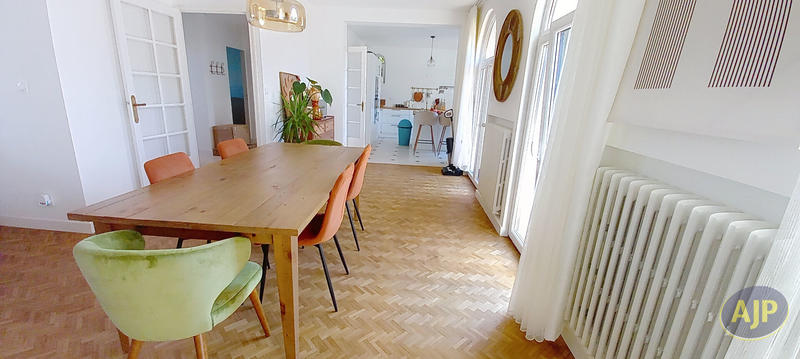 Maison - 160 m² - 8 pièces