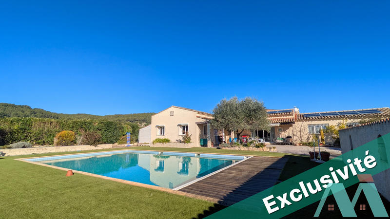 Maison - 182 m² - 6 pièces