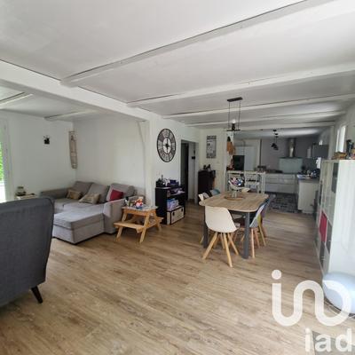 Maison - 147 m² - 8 pièces