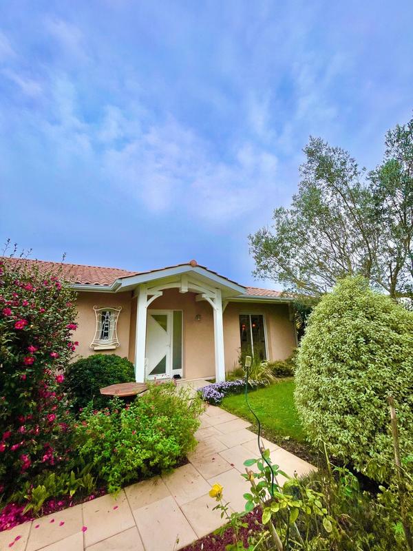 Maison - 180 m² - 6 pièces