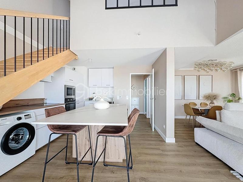 Appartement - 91 m² - 4 pièces