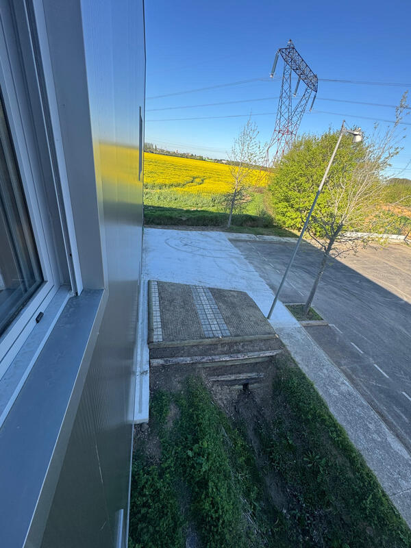 Local d'activités - 208 m²