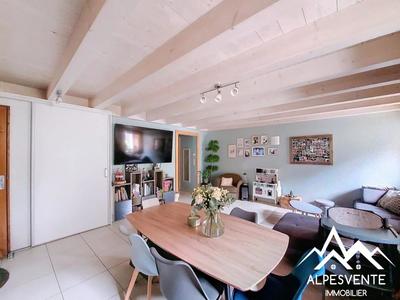 Appartement - 90 m² - 4 pièces