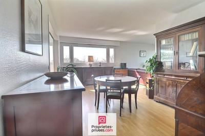 Appartement - 90 m² - 4 pièces