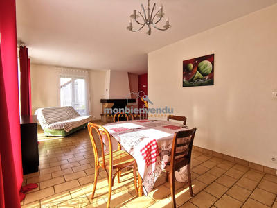 Maison traditionnelle - 140 m² - 7 pièces