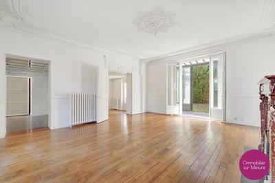 Appartement - 130 m² - 3 pièces