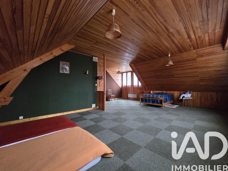 Maison - 188 m² - 8 pièces